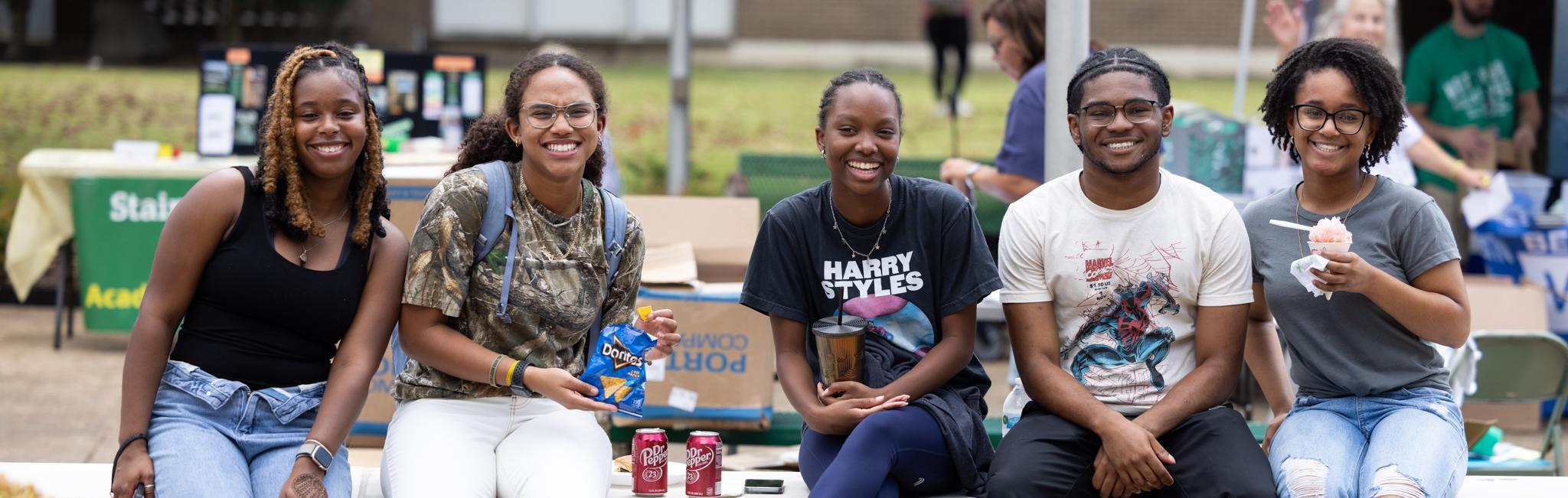 Cropped image size for banner image.